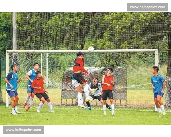 川超热身赛：呐喊与鞠躬间的双向奔赴